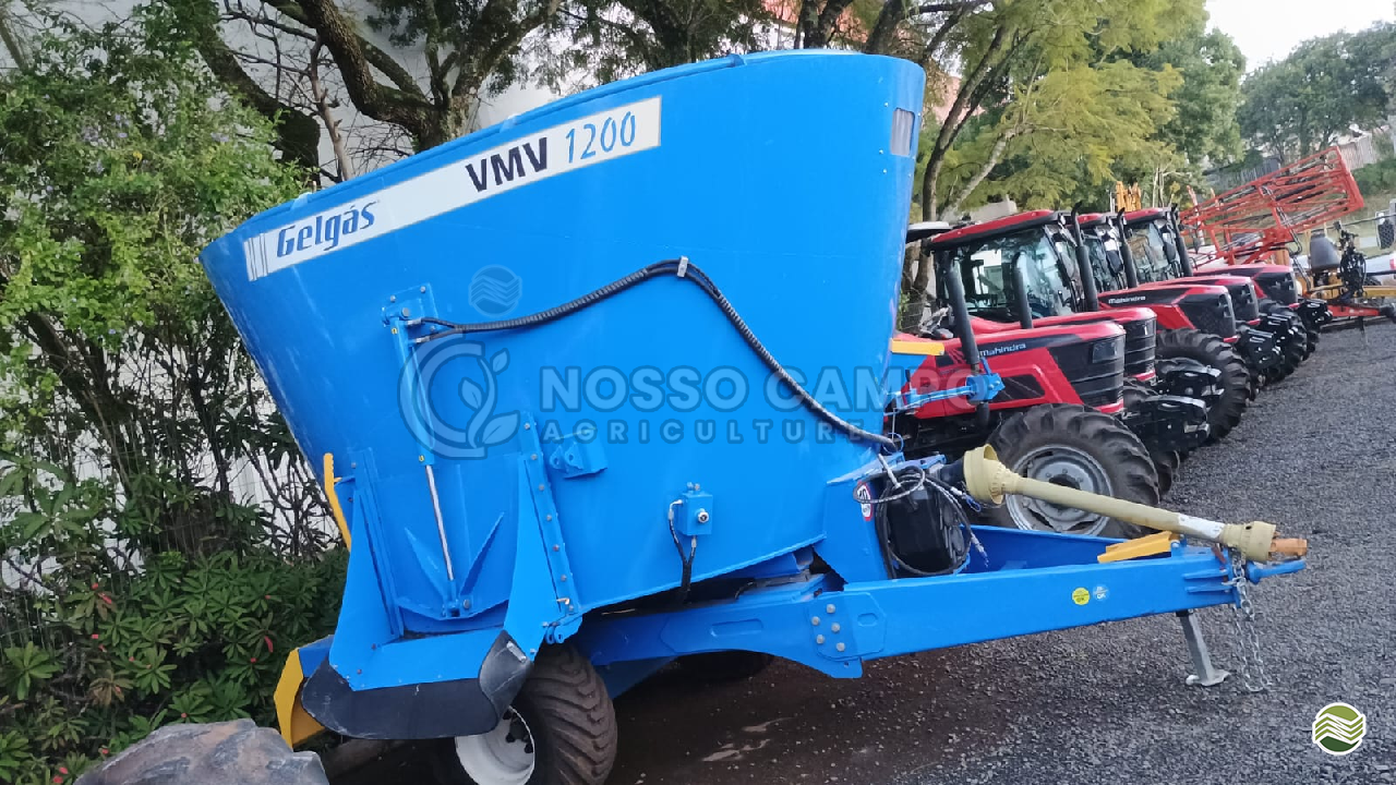 IMPLEMENTOS AGRICOLAS VAGAO VERTICAL VAGAO VERTICAL AUTO-CARREGÁVEL Nosso Campo Agriculture - Mahindra - Matriz ARAPOTI PARANÁ PR